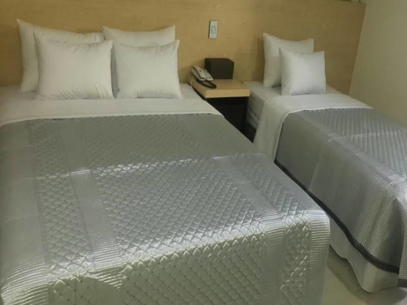 White Hotel Suwon Exterior photo