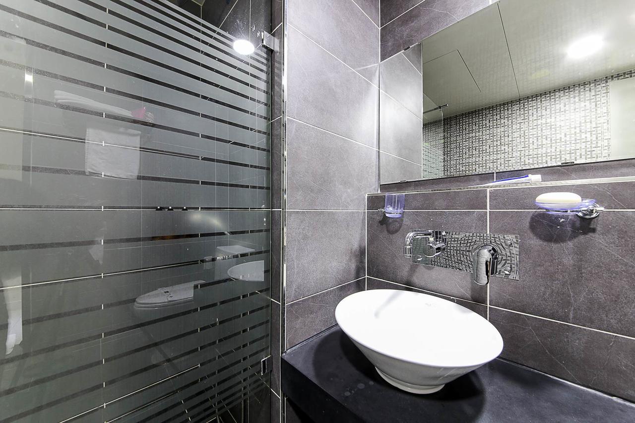 White Hotel Suwon Exterior photo